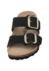Sandal in denim nero con due fibbie dorate regolabili, suola intermedia in sughero e suola esterna in gomma texturizzata. L'interno presenta una fodera liscia beige.