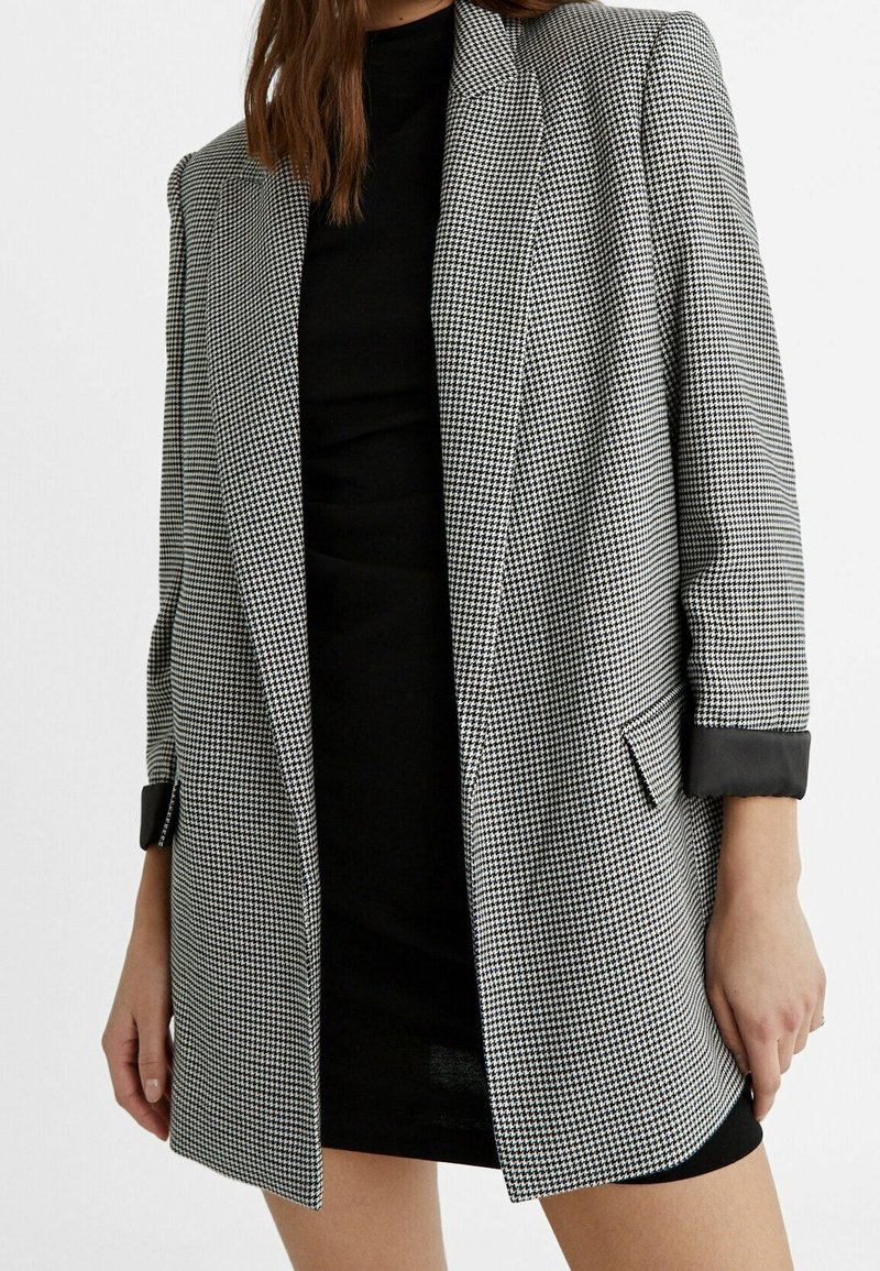 Stradivarius Pitkä takki - grey