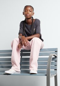 Roxy GONE TO CALIFORNIA - Marškinėliai su spaudiniu - phantom