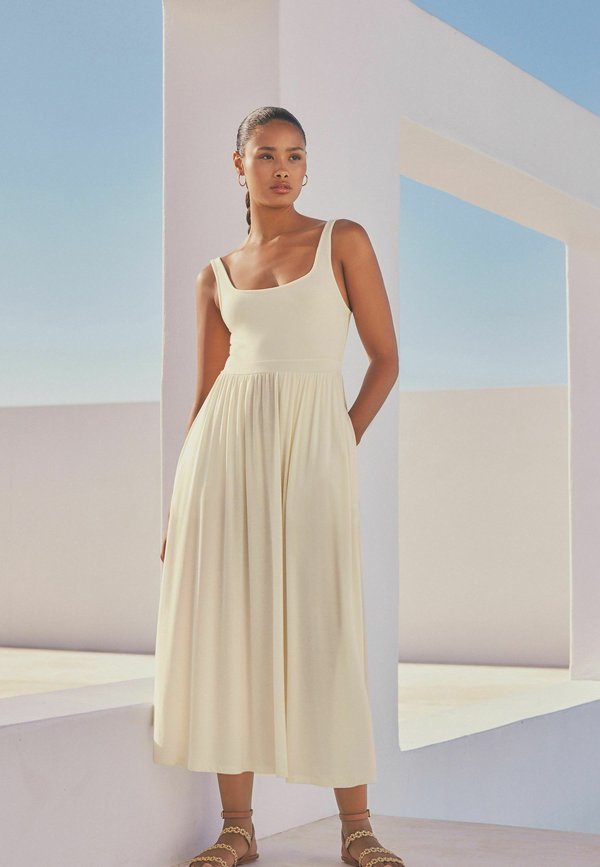 WAISTED REGULAR FIT - Maxikleid - cream