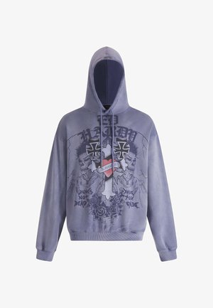 Paarse hoodie met een grafiek van een kruis, twee schedels, rozen en tekst met "Los Angeles" en "Punks Not Dead".