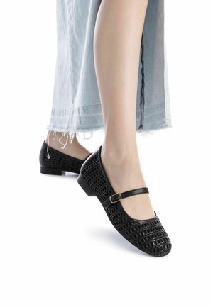 Carmela Bailarinas con hebilla - black