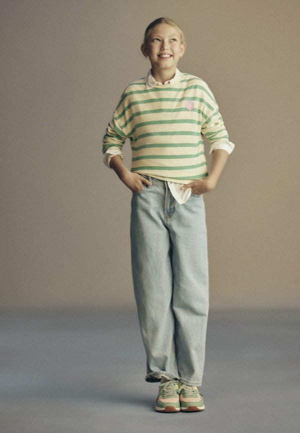 NKFLOLLINA - Jumper - wasabi3