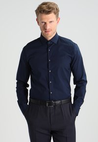 Michael Kors - PARMA SLIM FIT - Camicia elegante - midnight blue Immagine in miniatura 1