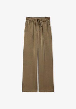 Pantalones anchos de pierna en verde oliva con cintura elástica y cordón, con bolsillos laterales, exhibidos planos sobre un fondo blanco.
