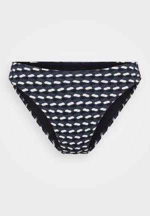 Tamno plavi bikini donji dio s uzorkom koji se sastoji od izmjeničnih bijelih oblika. Napravljen od elastične tkanine, ima umjereni kroj i glatku teksturu.