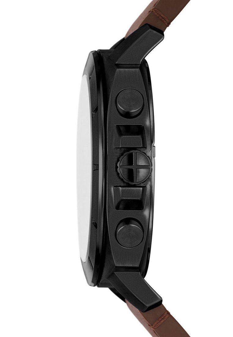 Okrągły smartwatch z czarną stalową obudową, brązowym skórzanym paskiem i wieloma przyciskami bocznymi do funkcji. Teksturowana powierzchnia.