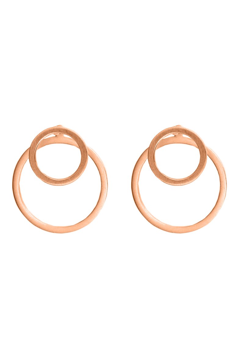 Øredobber i rosagullfarget metall med et sirkulært design, hvor en mindre ring henger ved siden av en større ytre ring, med en jevn tekstur.