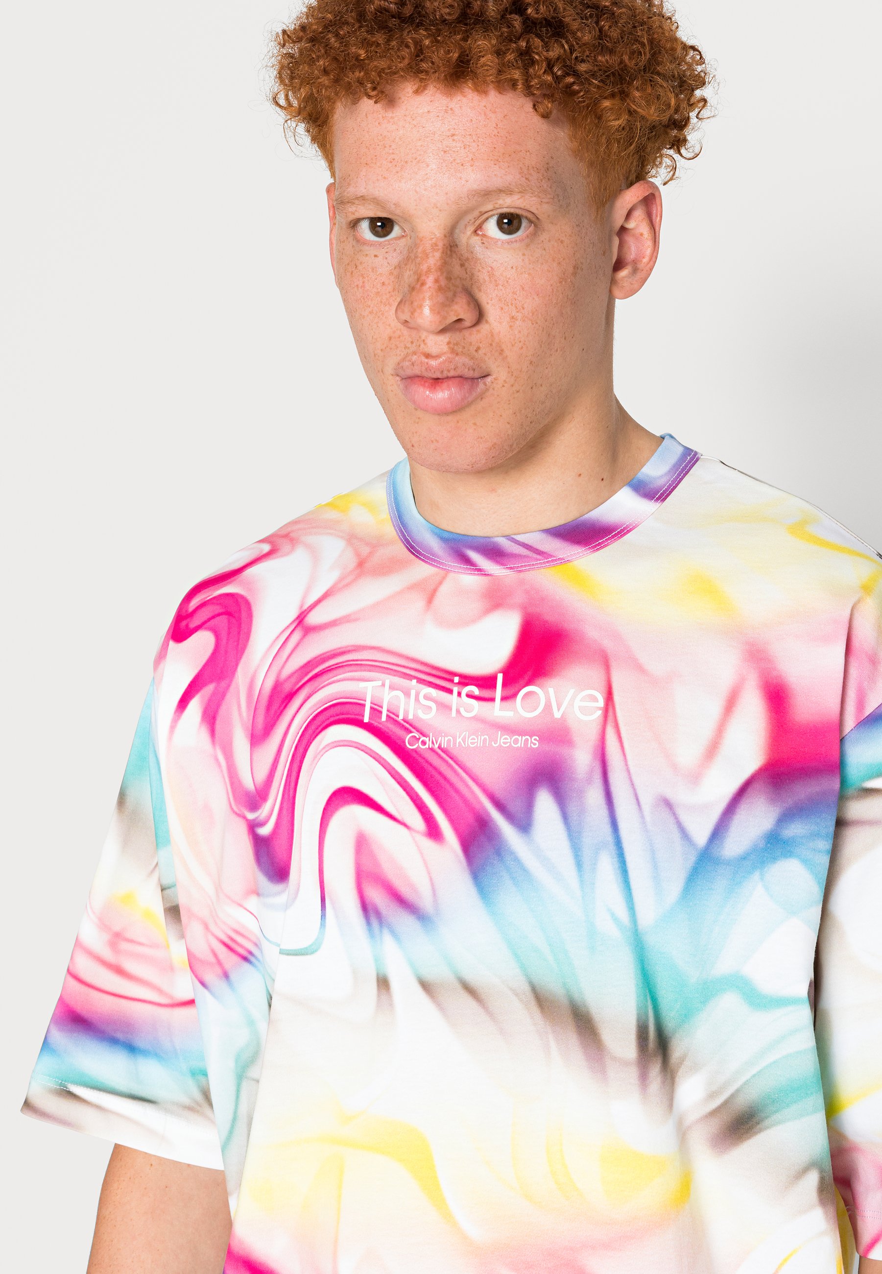 Calvin Klein Jeans FASHION FIT TEE 