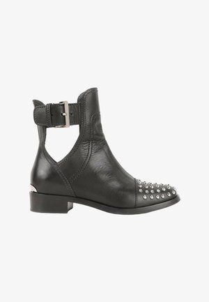 Miu Miu, Bottines de cowboy / motard - black