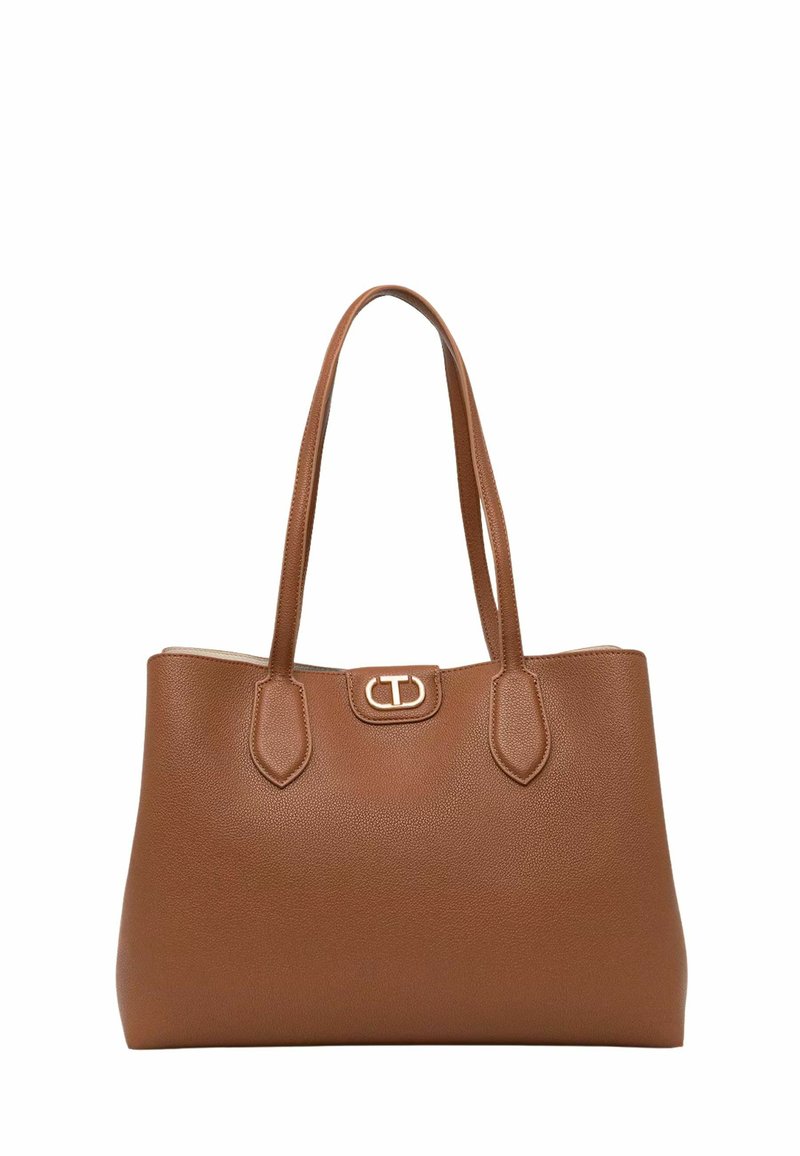 Borsa a spalla in pelle marrone con due manici corti, forma rettangolare, superficie testurizzata e dettaglio in metallo dorato sul davanti.