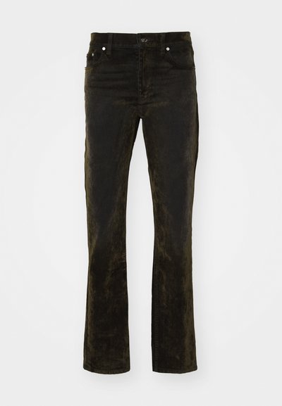 Zwarte corduroy flared jeans met een soepele structuur, voorzakken en metalen accenten. De broek heeft een casual pasvorm en een middelhoge taille.