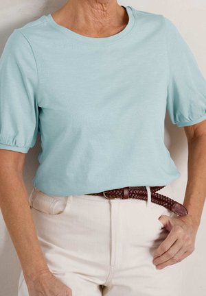 T-paita - light blue