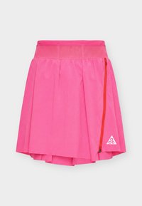 Επιλέχθηκε, desert pink/light crimson/summit white