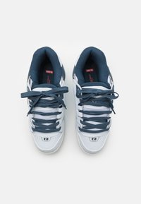 Globe SABRE - Trainers - white/blue