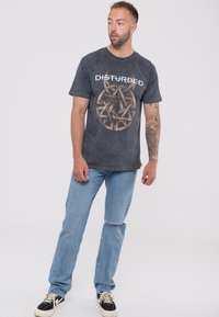 Paradiso Clothing DISTURBED RIVETED DIP DYE MINERAL WASH - Print T-shirt - grey