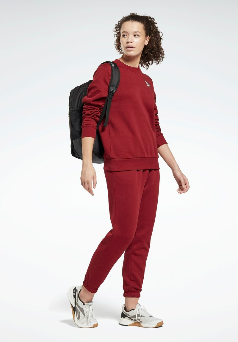 Damen Sweatshirts | Reebok IDENTITY CREW Sweatshirt red/rot - QE89344 Damen Sweatshirts | Reebok IDENTITY CREW Sweatshirt red/rot - QE89344