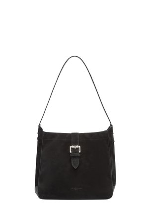 Borsa a tracolla nera in suede con corpo piatto, una sola tracolla e dettaglio a fibbia frontale. Presenta bordi lisci e un design minimalista.