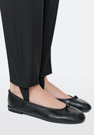 Massimo Dutti WITH KNOT - Ballerines - black