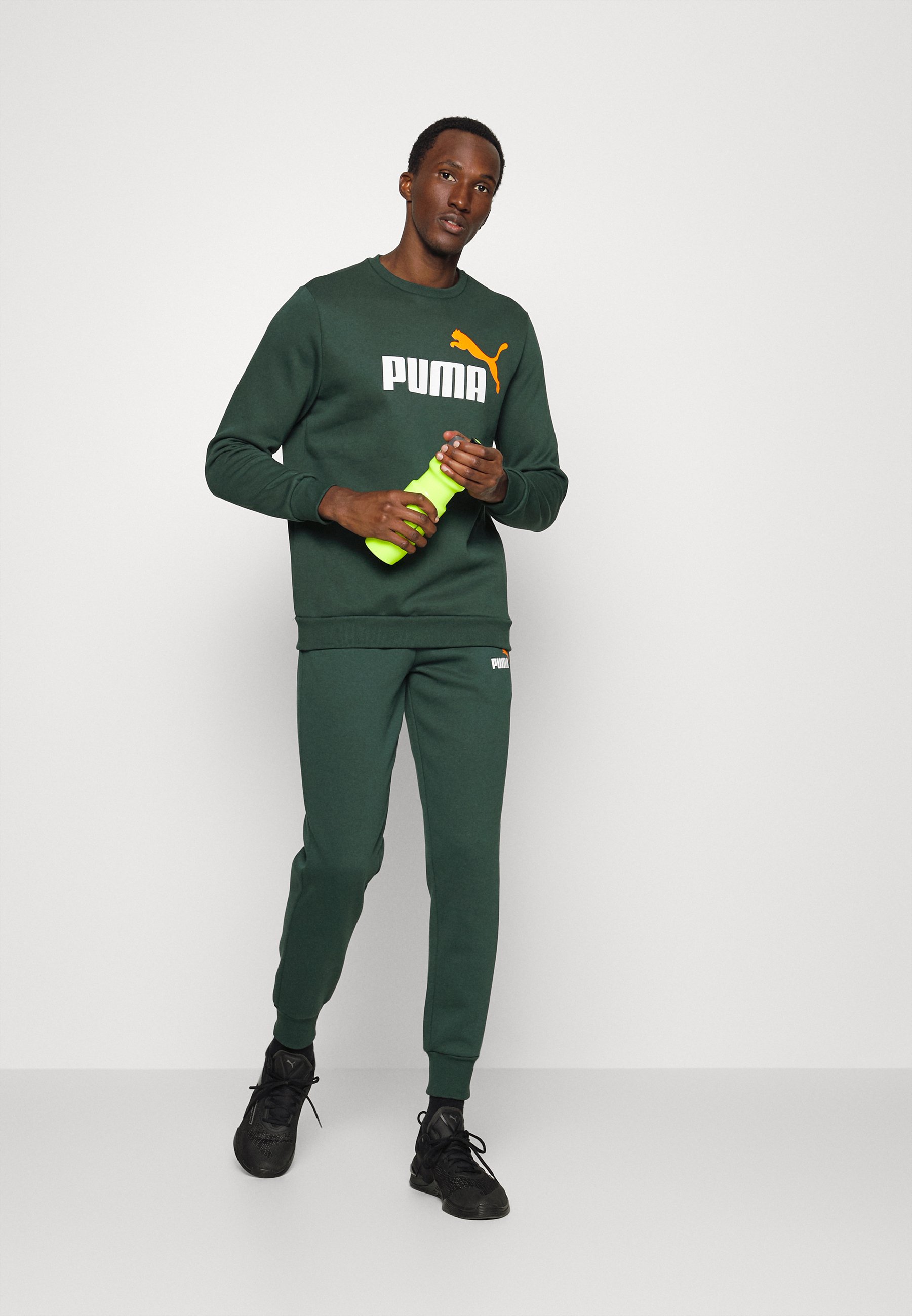 puma green pants