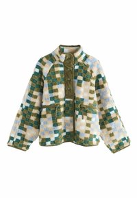 Jachetă din fleece cu pattern în carouri verzi, bleumarin și crem. Guler înalt cu capse și două buzunare frontale. Material texturat.