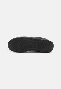 BOSS KAI ADAPTIVE - Joggesko - institutional black/white/camel
