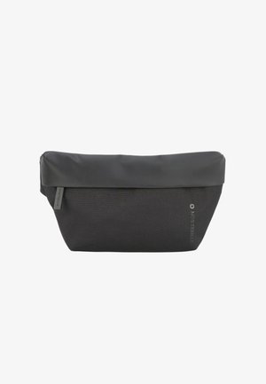 Schwarze, rechteckige Tasche mit einem glatten oberen Klappe, die ein Markenlogo auf einer Seite zeigt. Geeignet für Reisen oder zur Organisation.