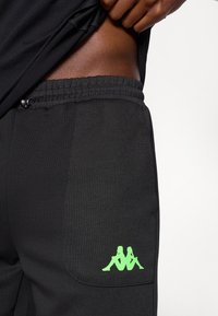 Kappa Gara SHORT RED STAR PARIS - Klubiriided - black