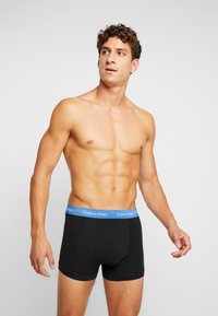 Calvin Klein Underwear TRUNK 3 PACK COTTON STRETCH - Cuecas boxer - black