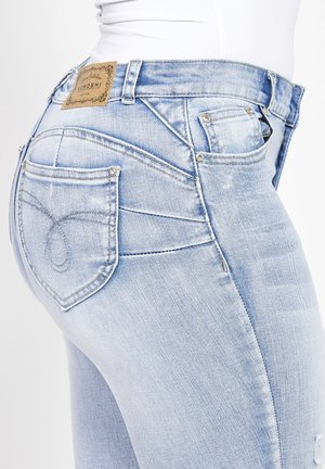 PIRATE - Jeansshort - azul cl light blue