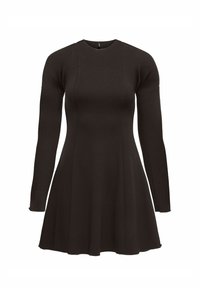 Abito lungo nero a maniche lunghe con scollatura rotonda, gonna svasata e tessuto morbido e testurizzato. Presenta un corpetto aderente e un design minimalista.