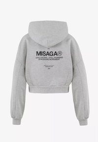 Grijze cropped hoodie met een capuchon. Heeft merktext in zwart op de achterkant, ribgebreide manchetten en een gladde stofstructuur.