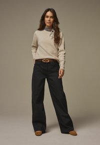 Laura Ashley - Sweter