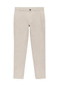 Pantalon beige à coupe slim fabriqué en tissu léger. Comprend des passants pour ceinture, une fermeture à boutons et des poches latérales. Texture lisse, sans motifs.