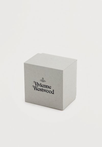 Γκρι χαρτόκουτο δώρου με αρθρωτό καπάκι, με μαύρο λογότυπο "Vivienne Westwood" στο εμπρός μέρος, λείο υφή, τετράγωνο σχήμα.