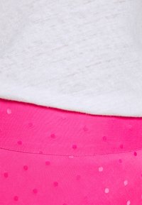 Mos Mosh TEE - Jednoduché tričko - white