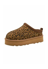 s.Oliver Šlepetės - leopard