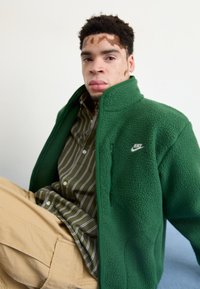 Nike Sportswear CLUB WINTER  - Φλις μπουφάν - fir