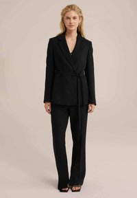 WE Fashion Suknjič - black