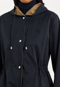 Lauren Ralph Lauren REVERSIBLE HOODED ANORAK - Parka - dark navy/birch tan