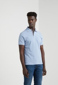 Barbour TARTAN - Polo shirt - sky marl/light blue - Zalando.de