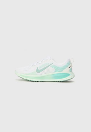 VOMERO 18 UNISEX - Scarpe da corsa su strada - white/cannon/bleached turquoise/mint