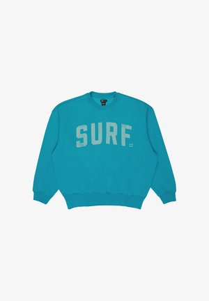 Sudadera azul con un gran gráfico de "SURF" en gris claro, ligeramente desgastado. Puños y dobladillo acanalados, diseño de cuello redondo.