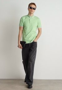 BOSS PASSERTIP - Polo shirt - open green