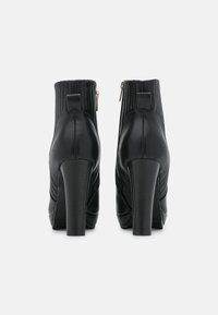Anna Field Bottines à talons hauts - black