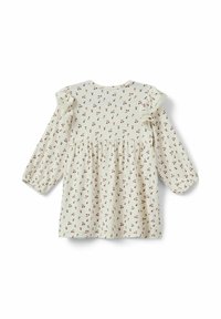 Haljina dugih rukava s krem osnovnom bojom i malim maroon cvjetnim uzorkom, koja ima volane na ramenima i naborani struk.