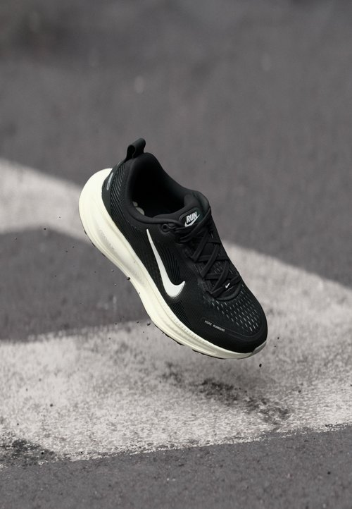 Nike Performance