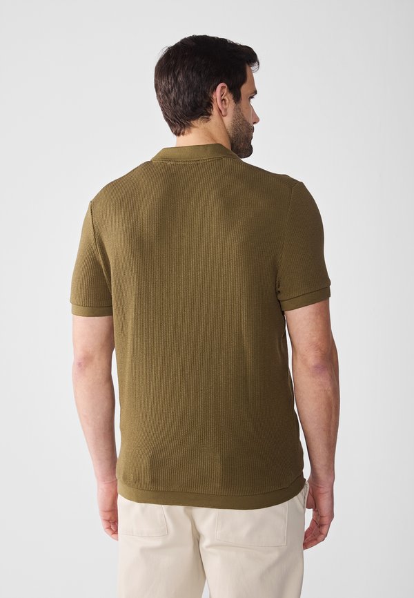 Polo shirt - dark olive3
