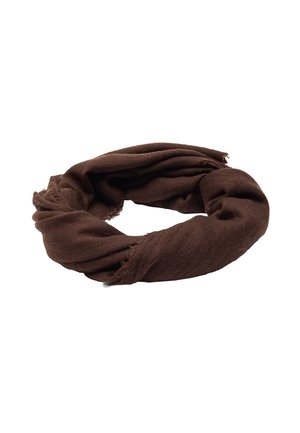 Brązowy, miękki szalik z okrągłym wzorem i postrzępionymi brzegami, wykonany z lekkiego materiału. Idealny do warstwowego ubierania w chłodniejsze sezony.
