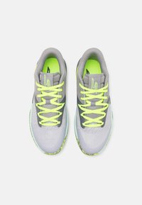 Skechers Performance NEXUS - Chaussures de basket - charcoal/green